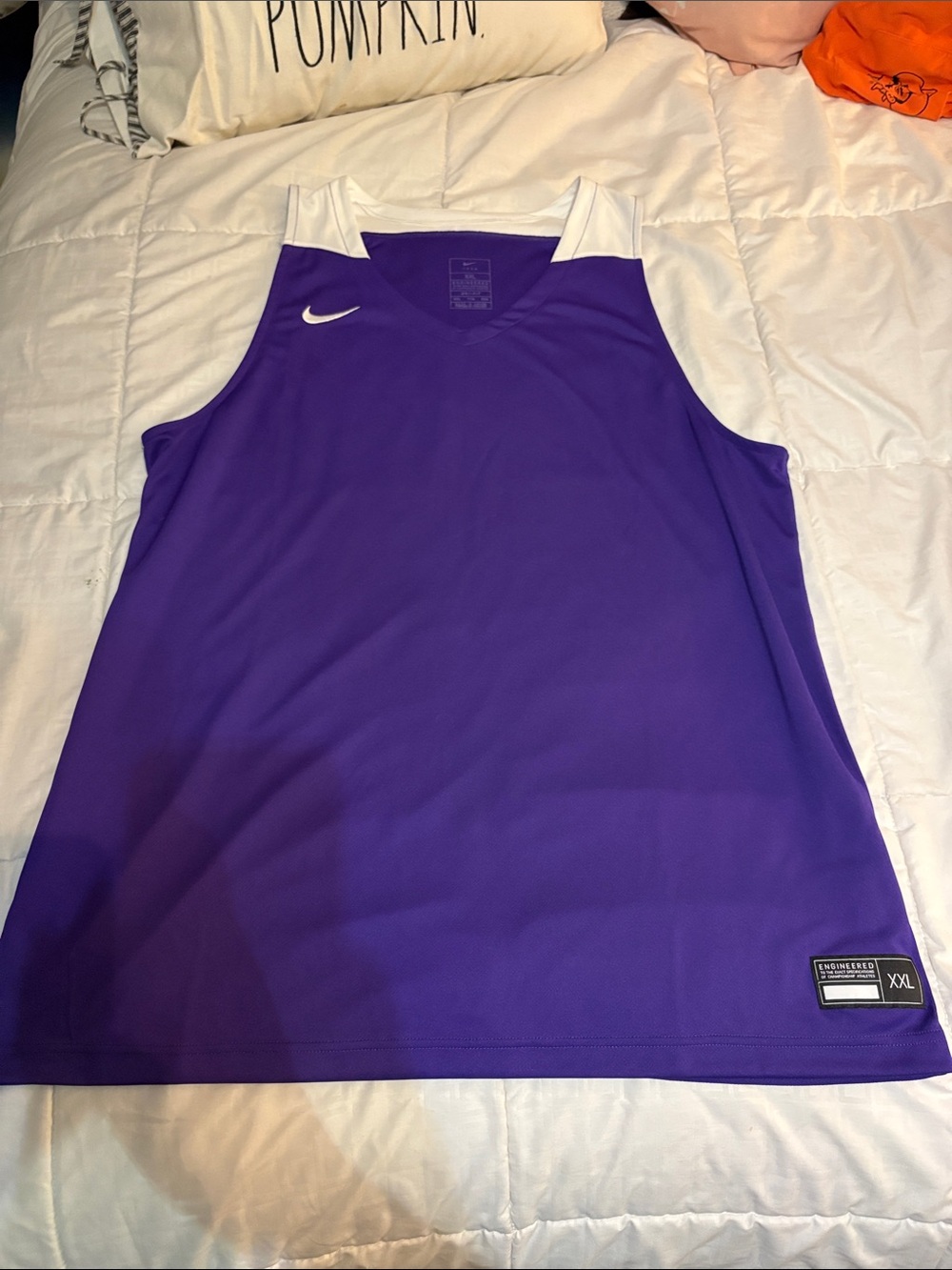 Men’s Nike activewear top